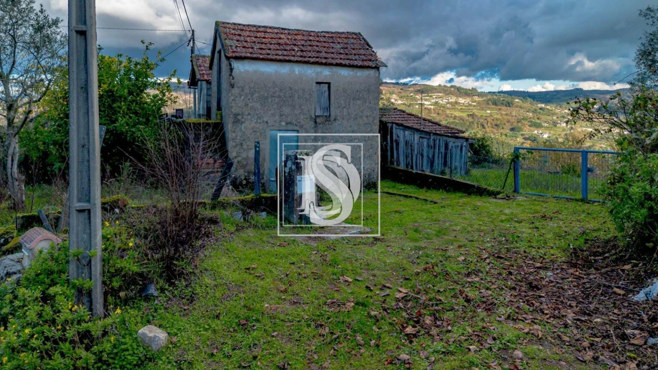 Moradia T2 para Venda em Paredes de Viadores e Manhuncelos Foto 30