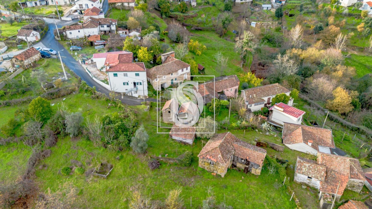 Moradia T2 para Venda em Paredes de Viadores e Manhuncelos Foto 38