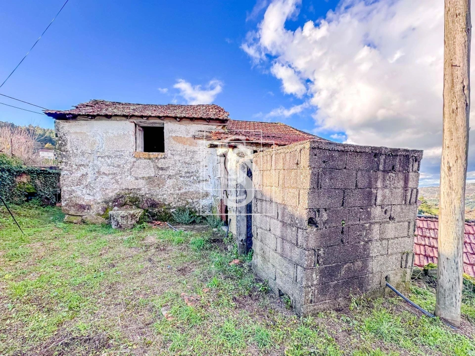 Moradia T2 para Venda em Paredes de Viadores e Manhuncelos Foto 30