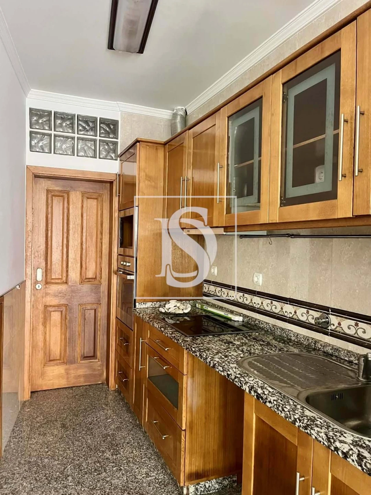 Apartamento T1 para Arrendamento em Buarcos Foto 5