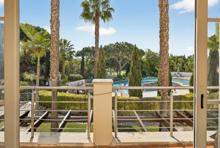 Moradia T4 para Venda em Quarteira Foto 45