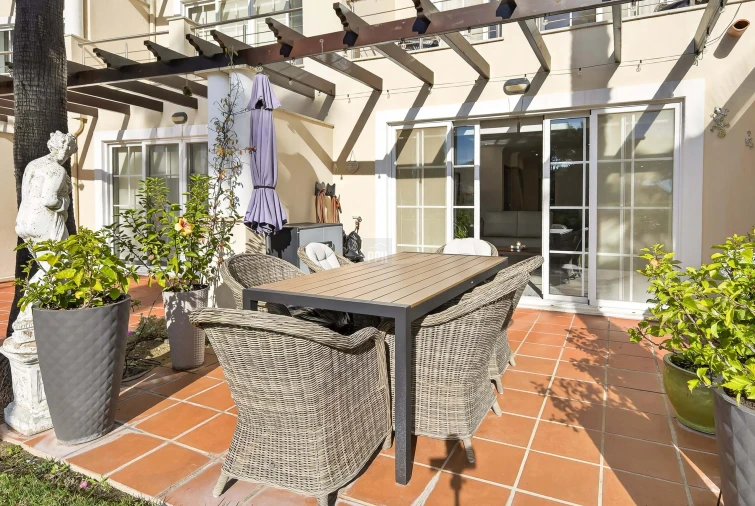 Moradia T4 para Venda em Quarteira Foto 41