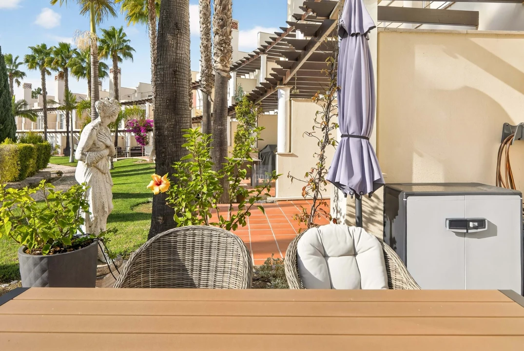 Moradia T4 para Venda em Quarteira Foto 44