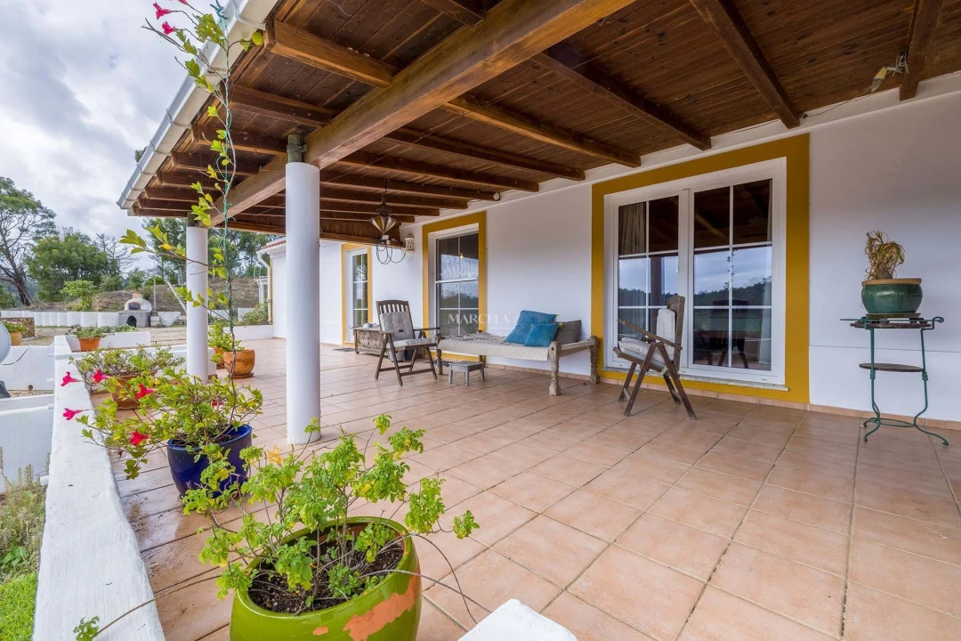 Moradia T2 para Venda em São Teotónio Foto 23