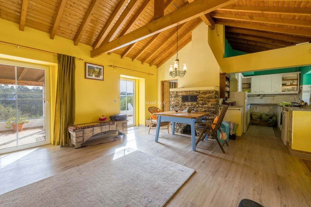 Moradia T2 para Venda em São Teotónio Foto 4