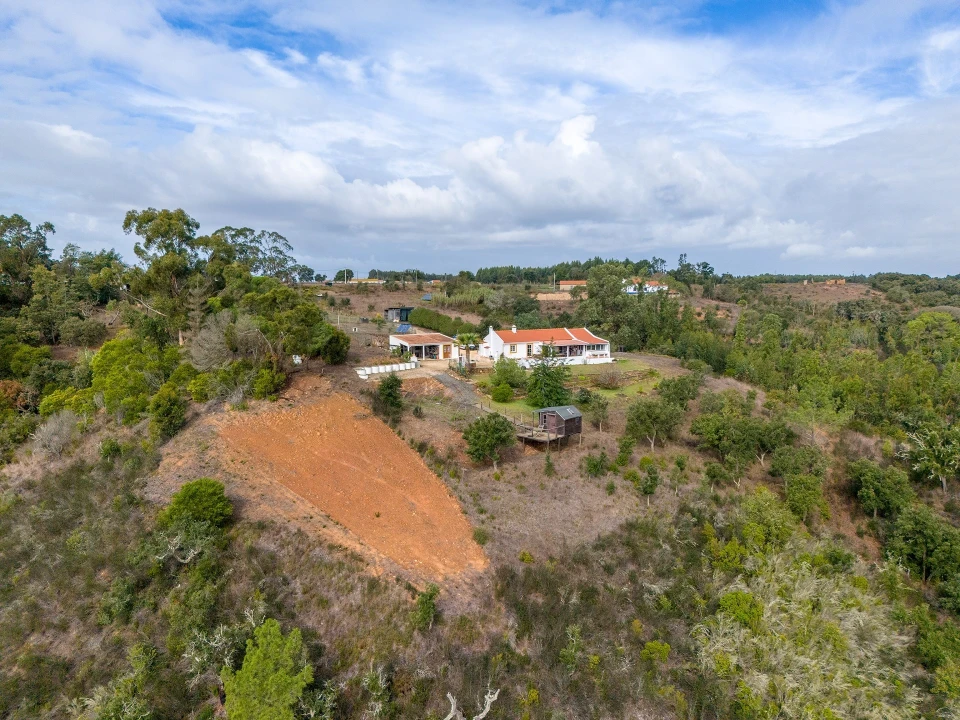 Moradia T2 para Venda em São Teotónio Foto 48