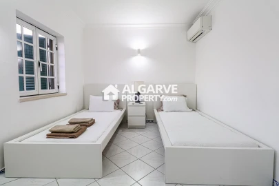 Moradia T2 para Venda em Quarteira