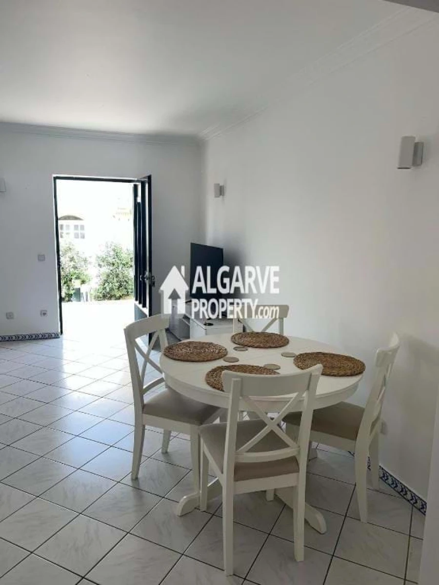 Moradia T2 para Venda em Quarteira Foto 13