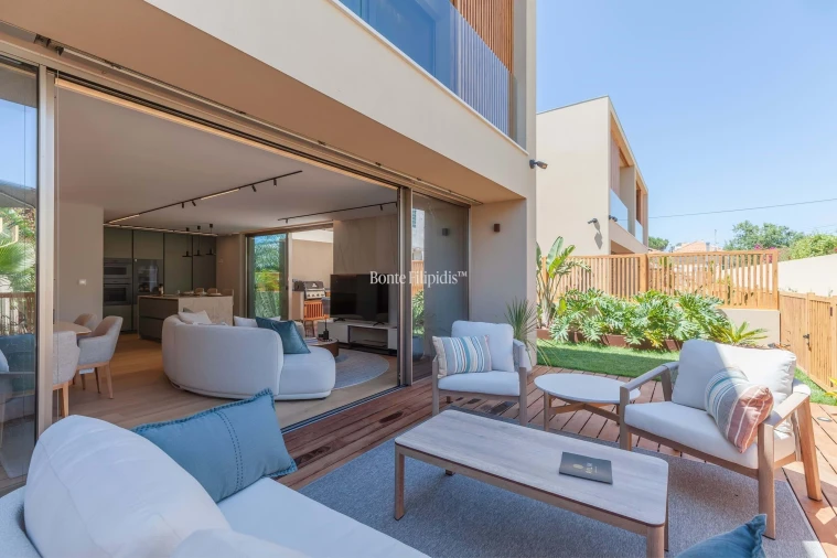 Moradia T4 para Venda em Carcavelos e Parede Foto 4