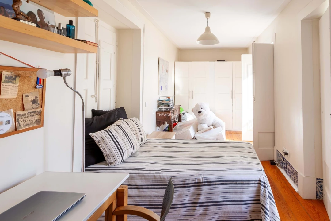 Moradia T4 para Venda em Santa Maria Maior Foto 28