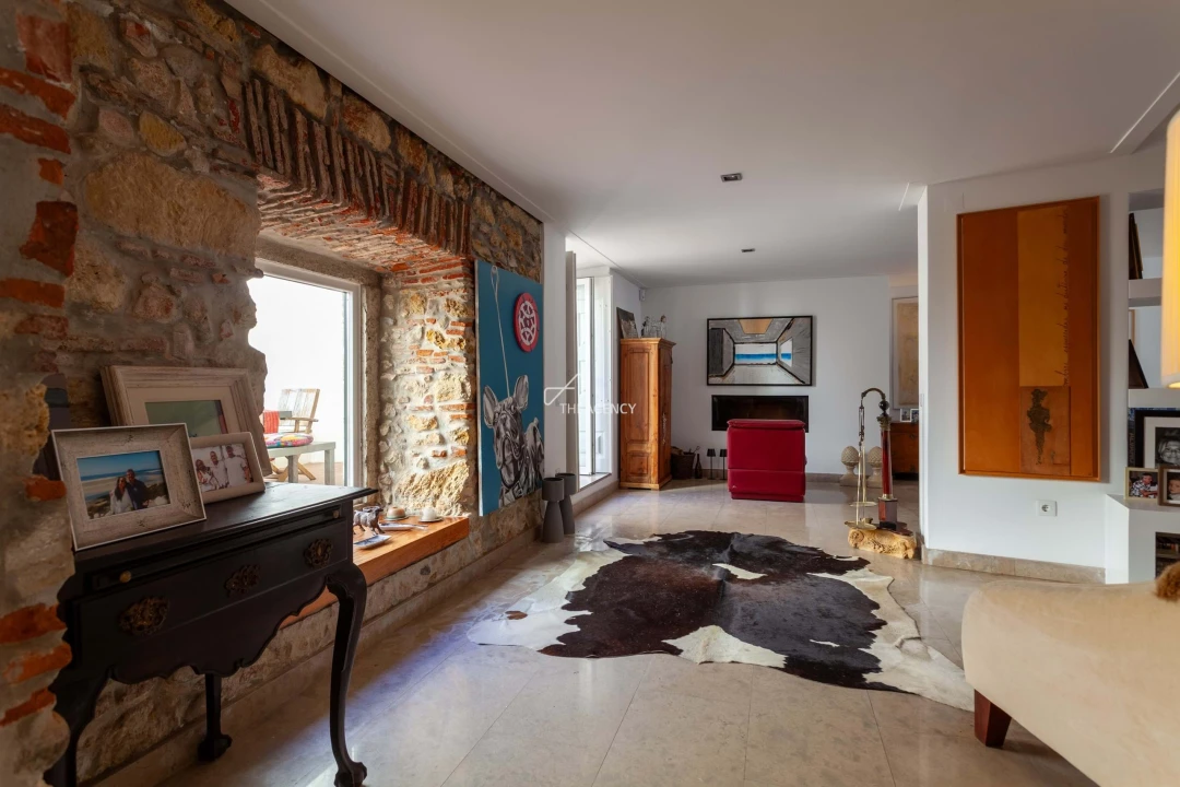 Moradia T4 para Venda em Santa Maria Maior Foto 8