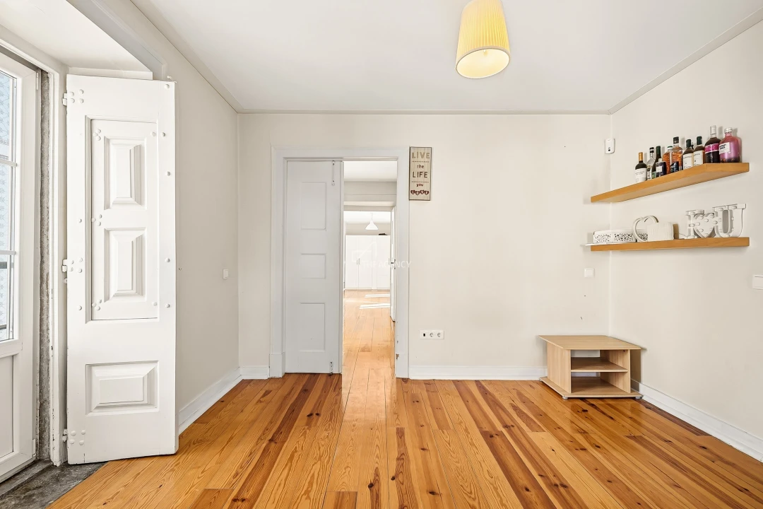 Moradia T4 para Venda em Santa Maria Maior Foto 10