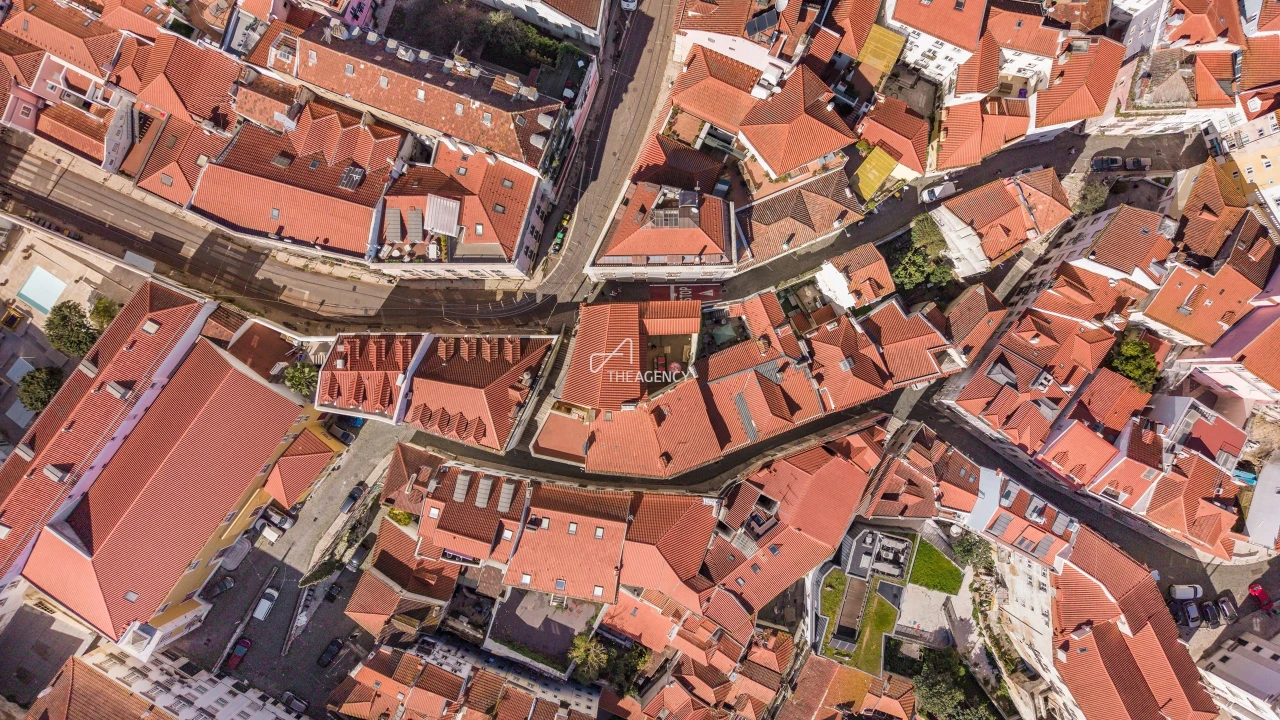 Moradia T4 para Venda em Santa Maria Maior Foto 37