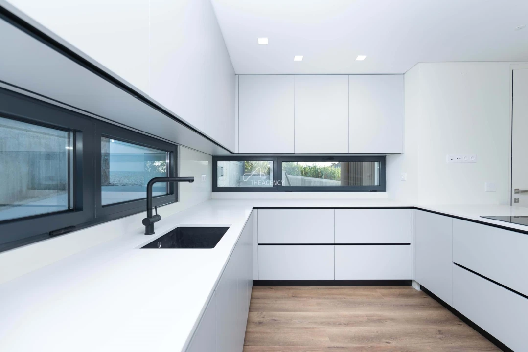 Moradia T5 para Venda em Colares Foto 13