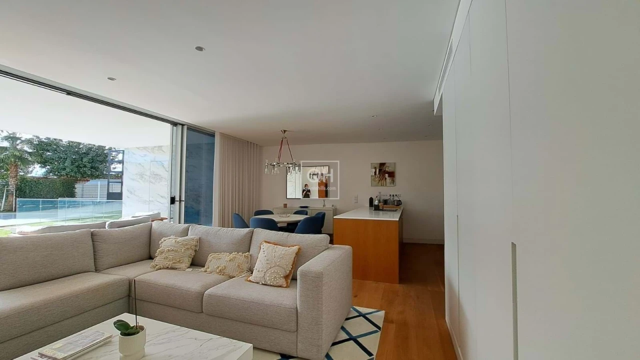 Apartamento T2 para Venda em Quarteira Foto 7