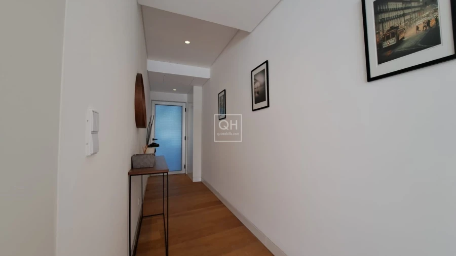 Apartamento T2 para Venda em Quarteira Foto 8
