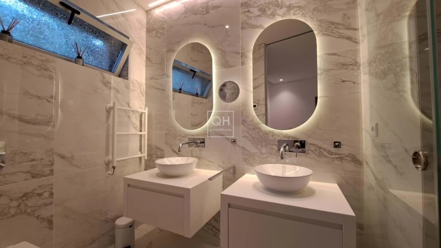 Apartamento T2 para Venda em Quarteira Foto 11