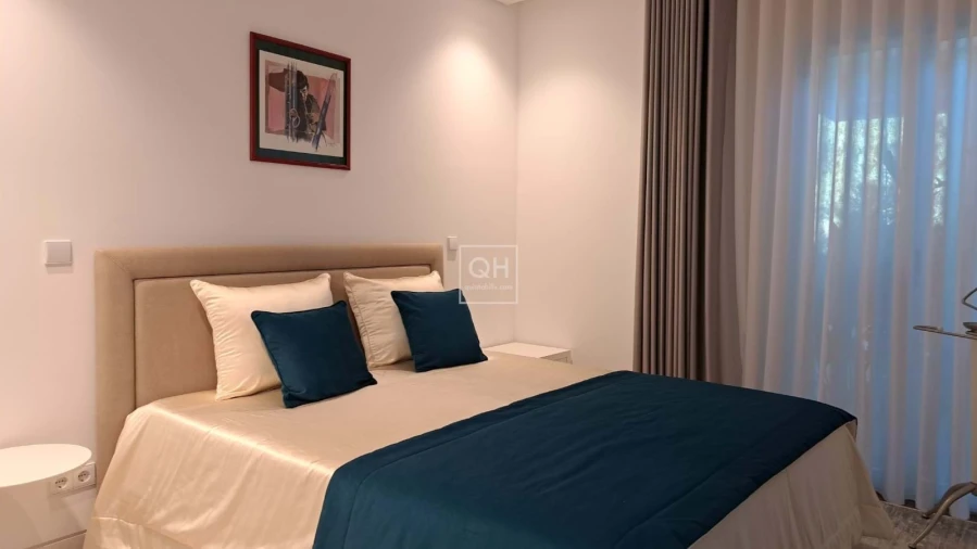 Apartamento T2 para Venda em Quarteira Foto 12