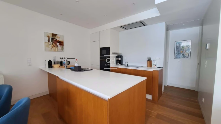 Apartamento T2 para Venda em Quarteira Foto 5