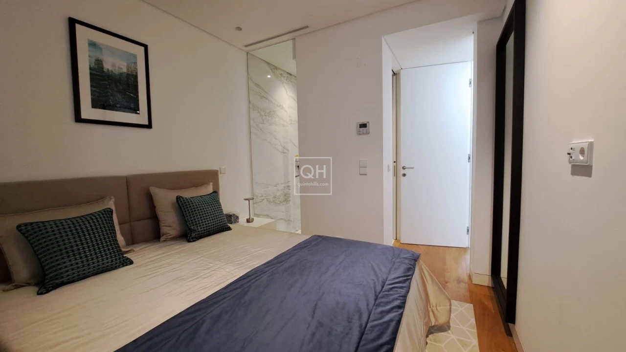 Apartamento T2 para Venda em Quarteira Foto 10