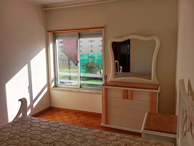 Apartamento T3 para Venda em Caparica e Trafaria Foto 9