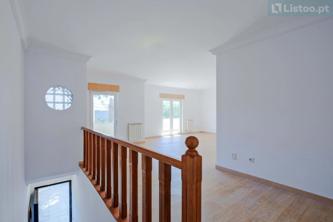 Apartamento T3 para Venda em Alcabideche Foto 8