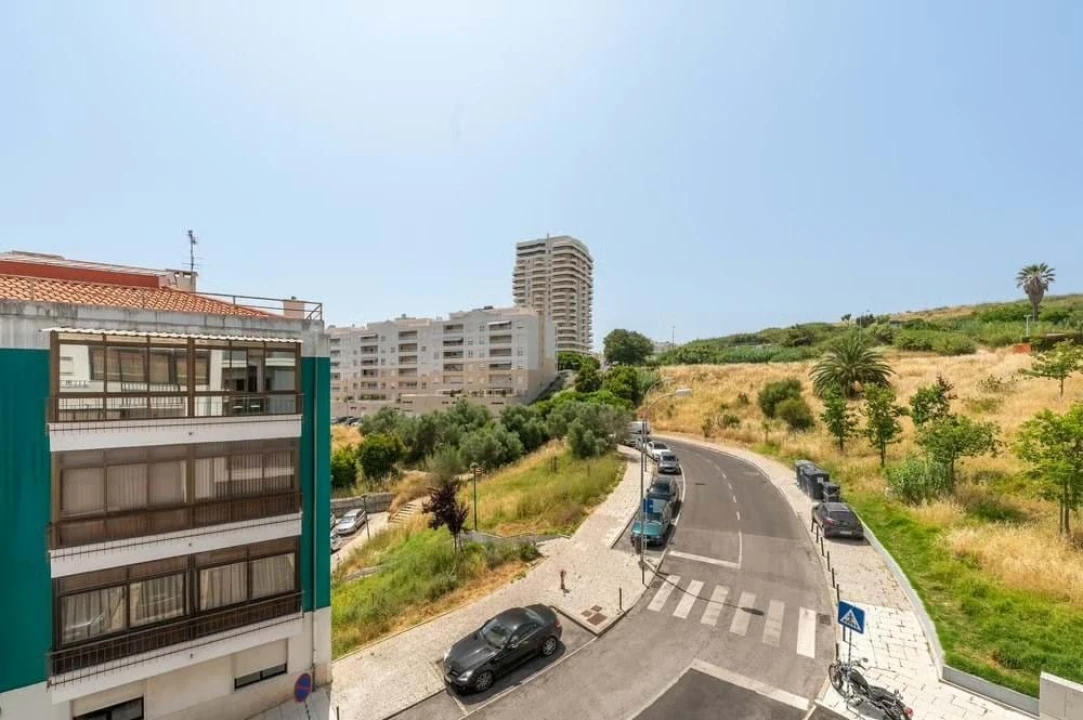 Apartamento T1 para Venda em Algés, Linda-A-Velha e Cruz Quebrada-Dafundo Foto 9