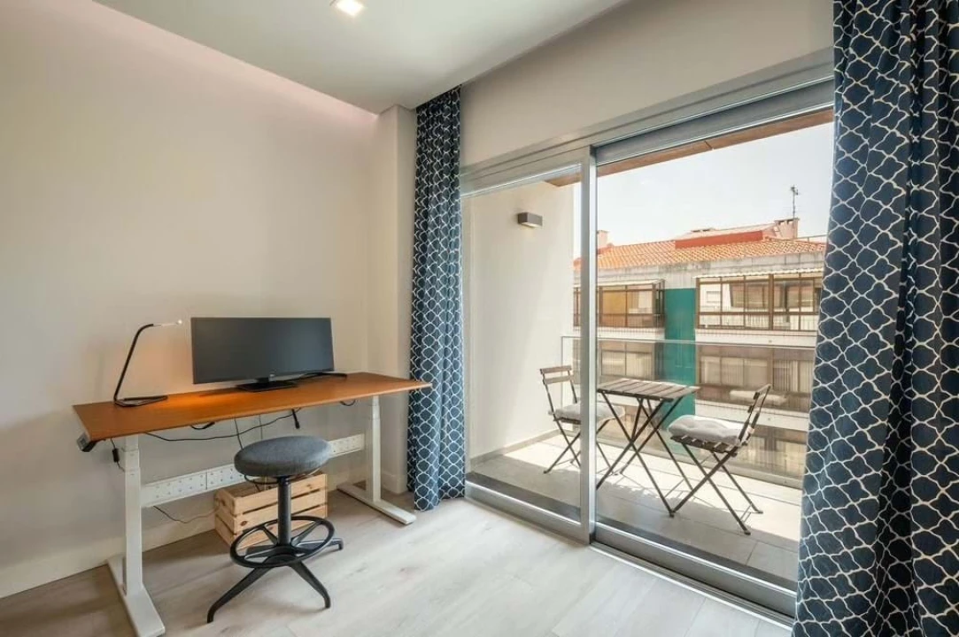 Apartamento T1 para Venda em Algés, Linda-A-Velha e Cruz Quebrada-Dafundo Foto 17