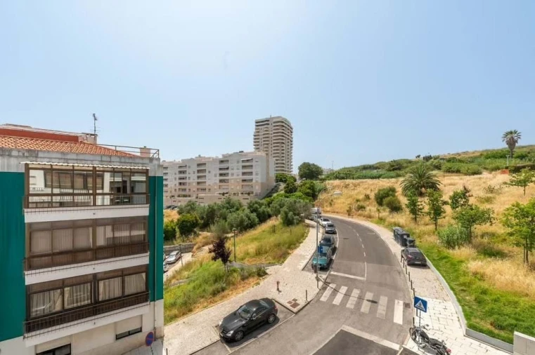 Apartamento T1 para Venda em Algés, Linda-A-Velha e Cruz Quebrada-Dafundo Foto 9