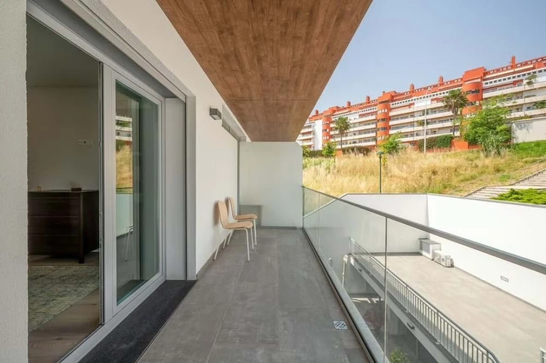 Apartamento T1 para Venda em Algés, Linda-A-Velha e Cruz Quebrada-Dafundo Foto 11