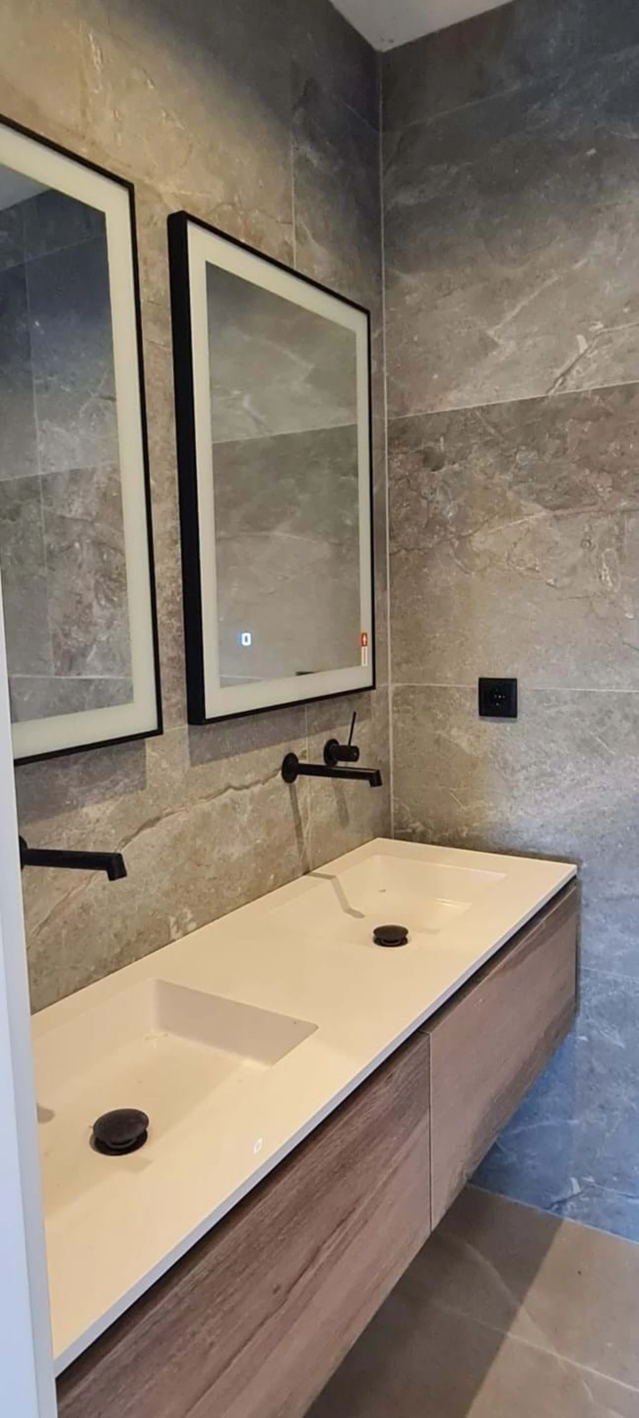 Apartamento T2 para Venda em Massamá e Monte Abraão Foto 10