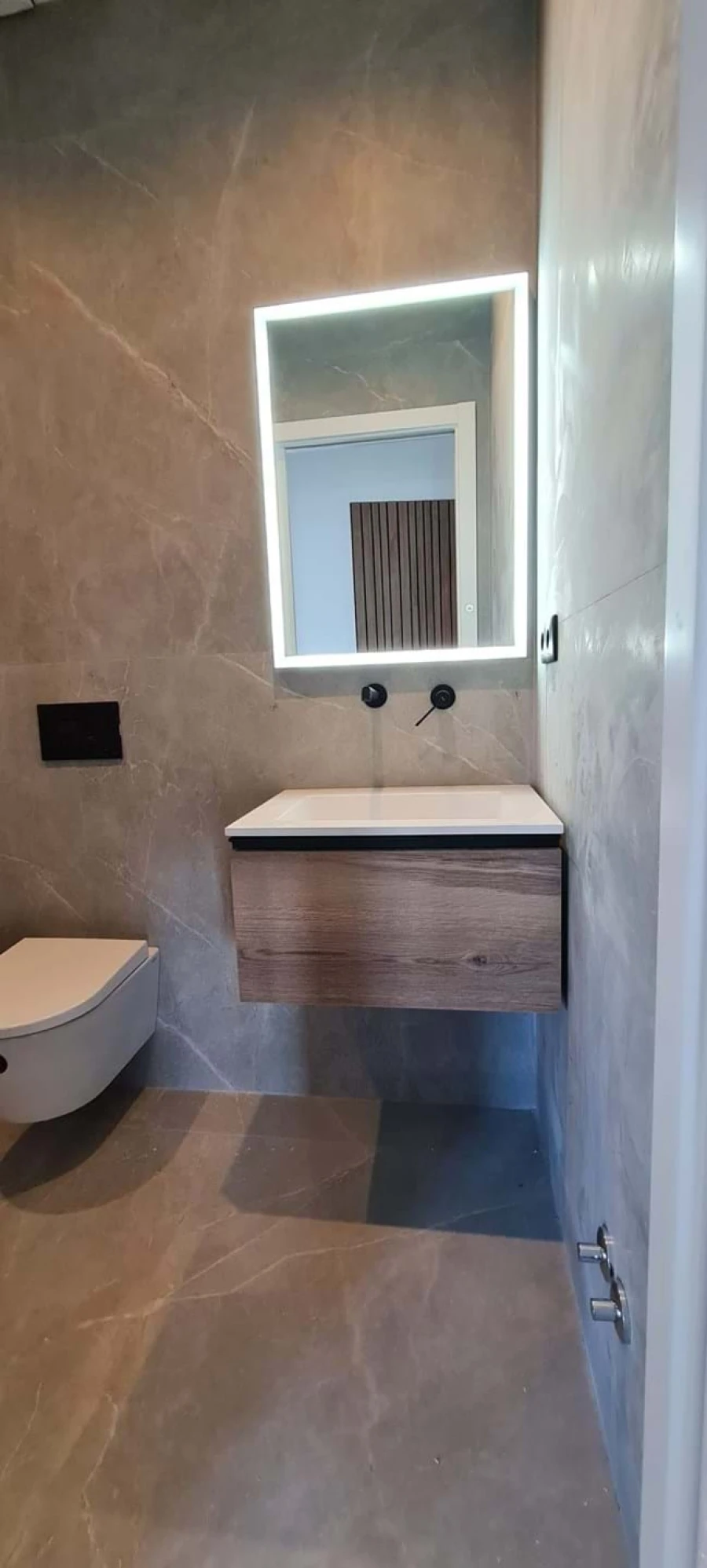 Apartamento T2 para Venda em Massamá e Monte Abraão Foto 15