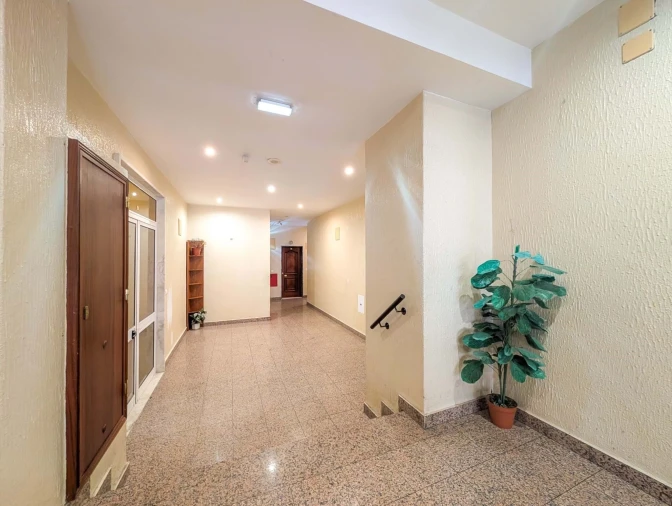 Apartamento T2 para Venda em Massamá e Monte Abraão Foto 25