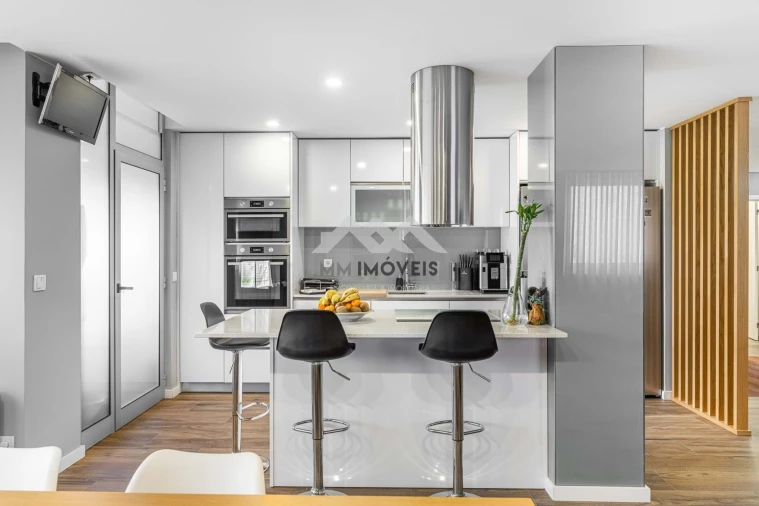 Apartamento T3 para Venda em Cidade da Maia Foto 8