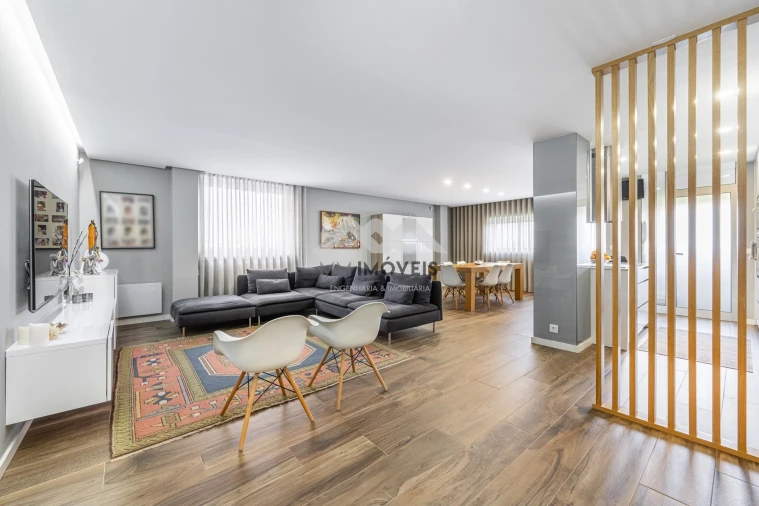 Apartamento T3 para Venda em Cidade da Maia Foto 2