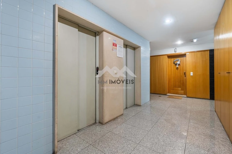 Apartamento T3 para Venda em Cidade da Maia Foto 29