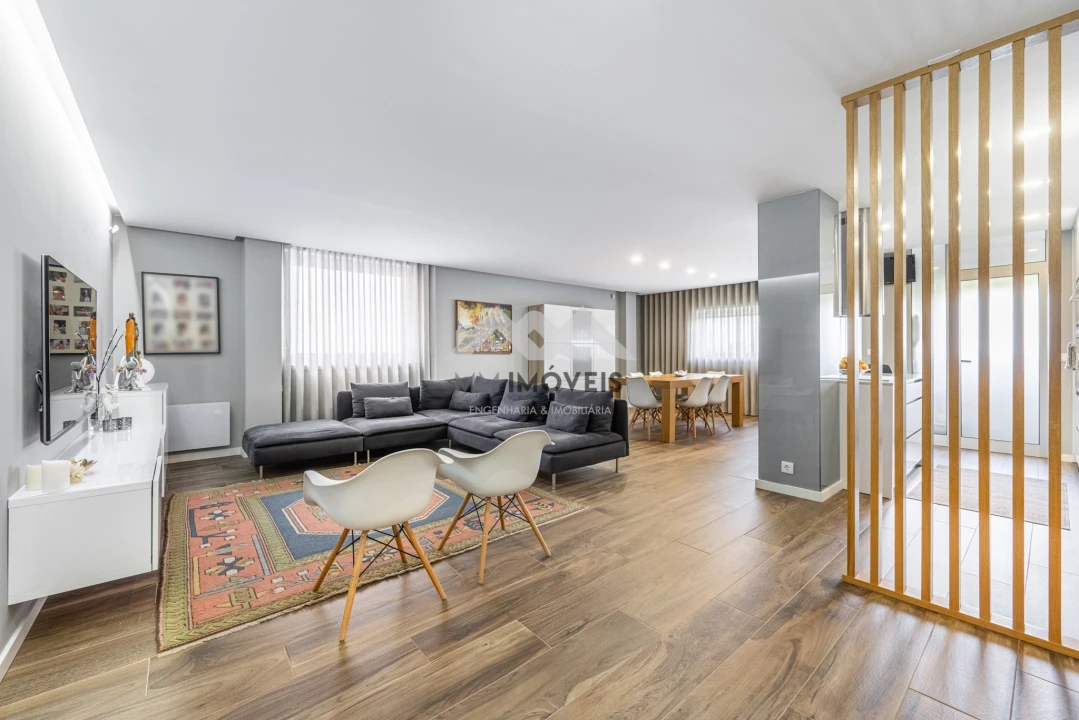 Apartamento T3 para Venda em Cidade da Maia Foto 2