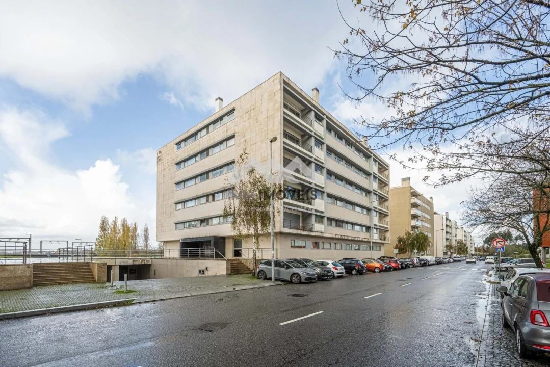 Apartamento T3 para Venda em Cidade da Maia Foto 10