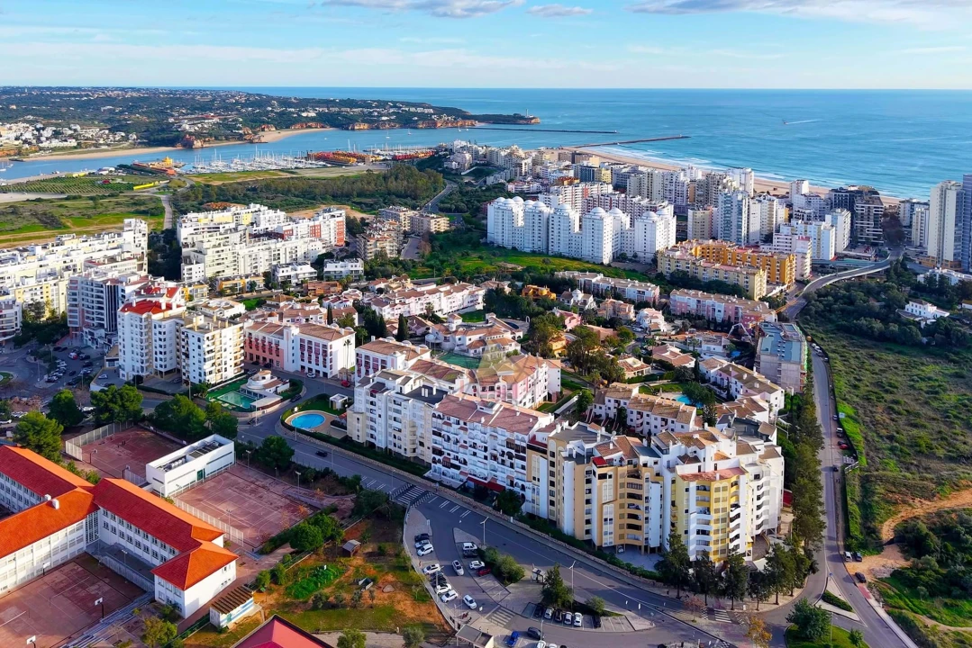 Apartamento T2 para Venda em Portimão Foto 48