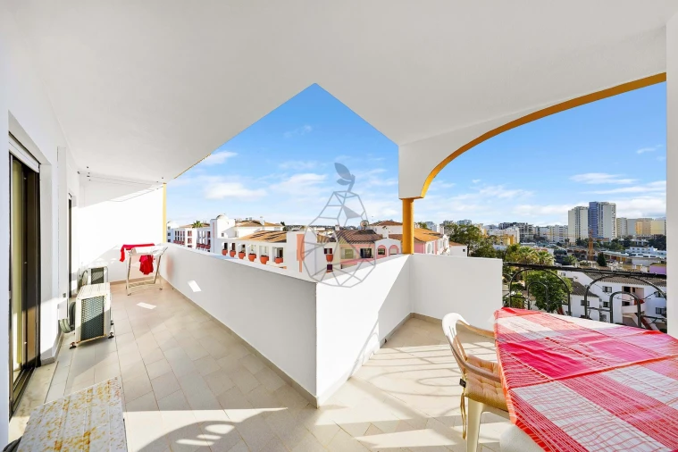 Apartamento T2 para Venda em Portimão Foto 17