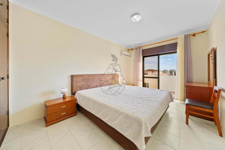 Apartamento T2 para Venda em Portimão Foto 22