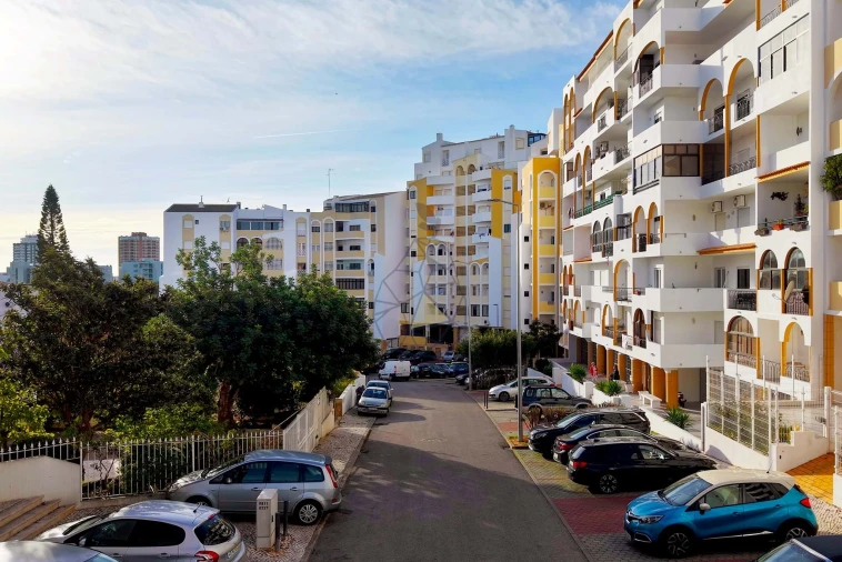 Apartamento T2 para Venda em Portimão Foto 44