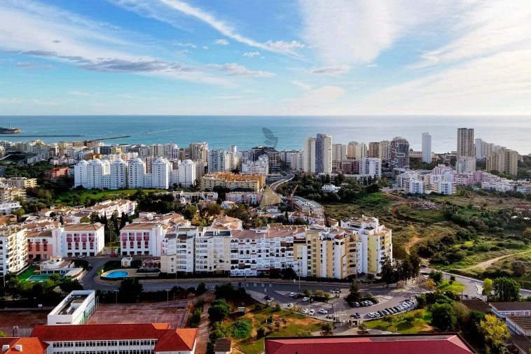 Apartamento T2 para Venda em Portimão Foto 47