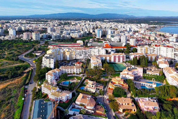 Apartamento T2 para Venda em Portimão Foto 51