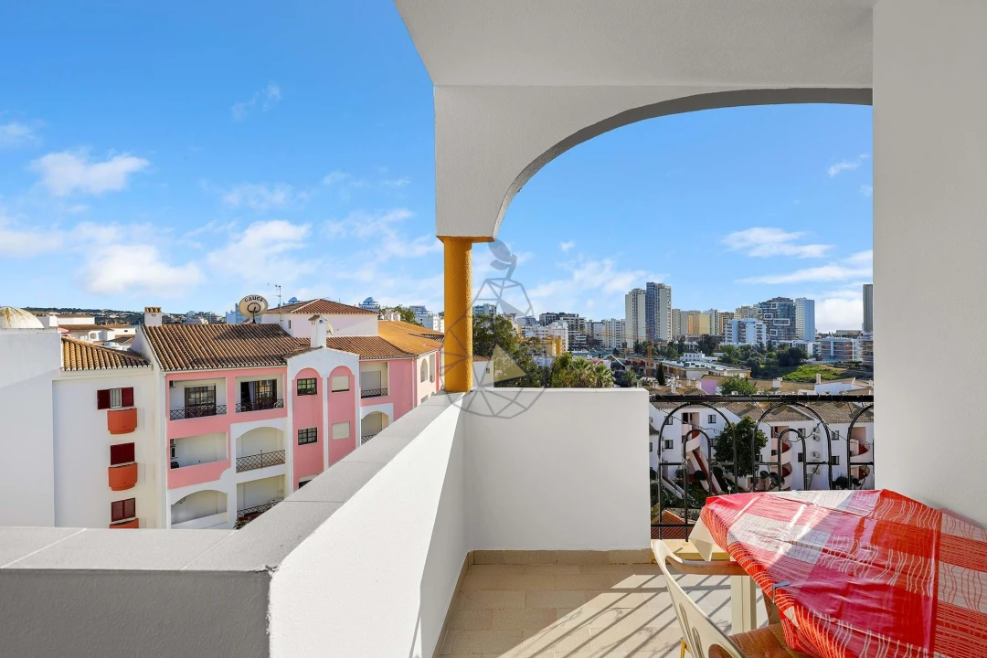 Apartamento T2 para Venda em Portimão Foto 14