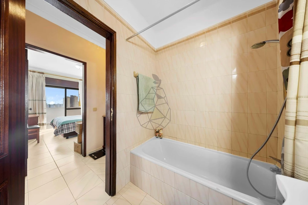 Apartamento T2 para Venda em Portimão Foto 20