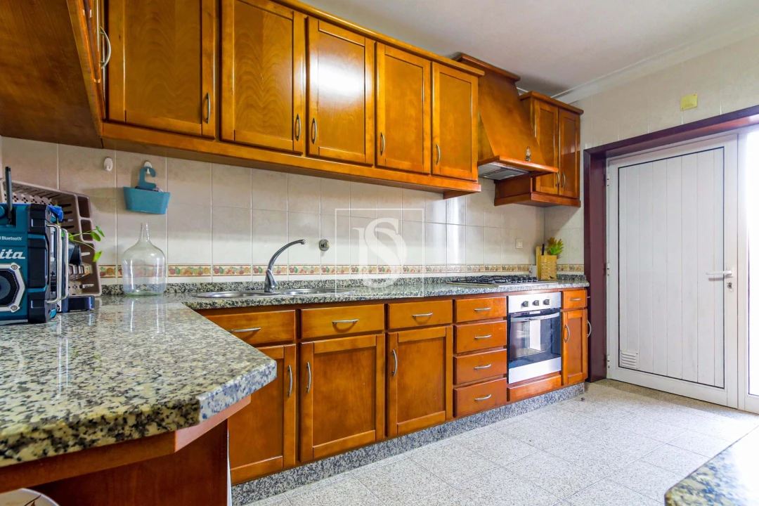 Moradia T4 para Venda em Vilaça e Fradelos Foto 28