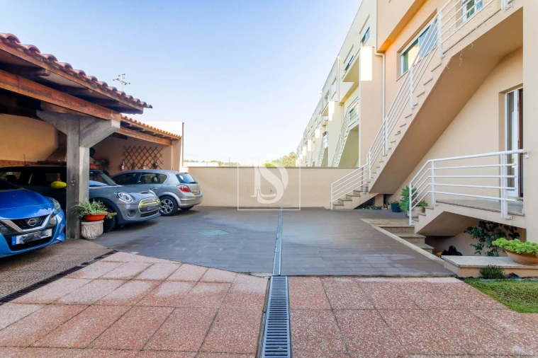 Moradia T4 para Venda em Vilaça e Fradelos Foto 8