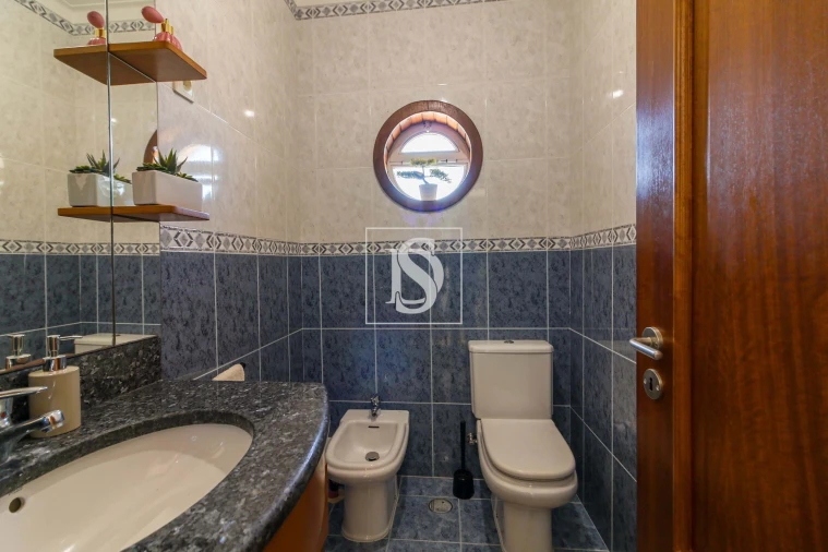 Moradia T4 para Venda em Vilaça e Fradelos Foto 15