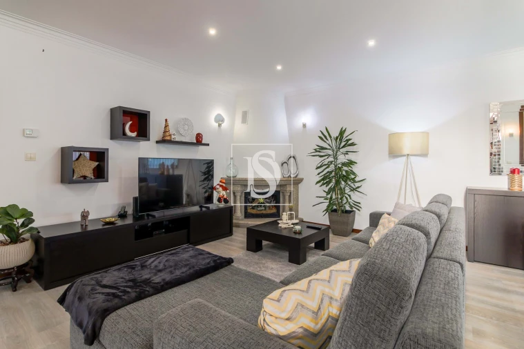 Moradia T4 para Venda em Vilaça e Fradelos Foto 10